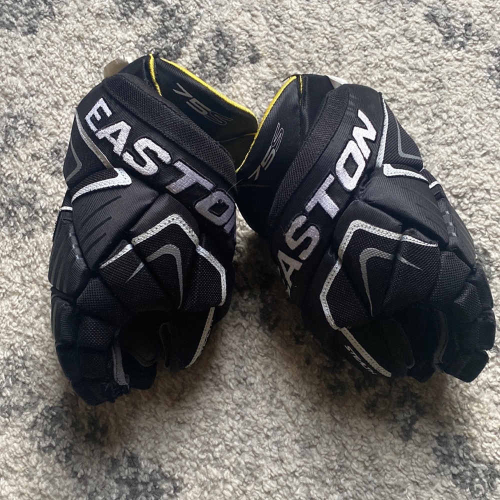 Ice hockey gloves 11” EASTON